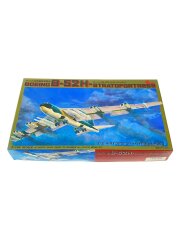 [1/144] BOEING B-52H[31201]
