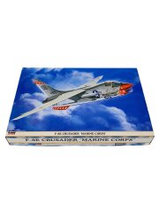 [1/48] F-8E CRUSADER [09551]