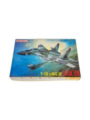 [1/144] LOCK ON F-15E vs MiG-29 [4002]
