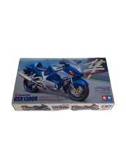 [1/72] スズキ 隼 GSX1300R [14090]