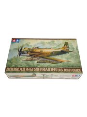 [1/48] DOUGLAS A-1J SKY-RAIDER [61073]