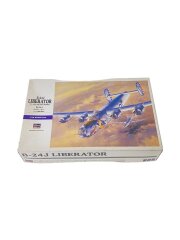 [1/72] B-24J リベレーター [E26]